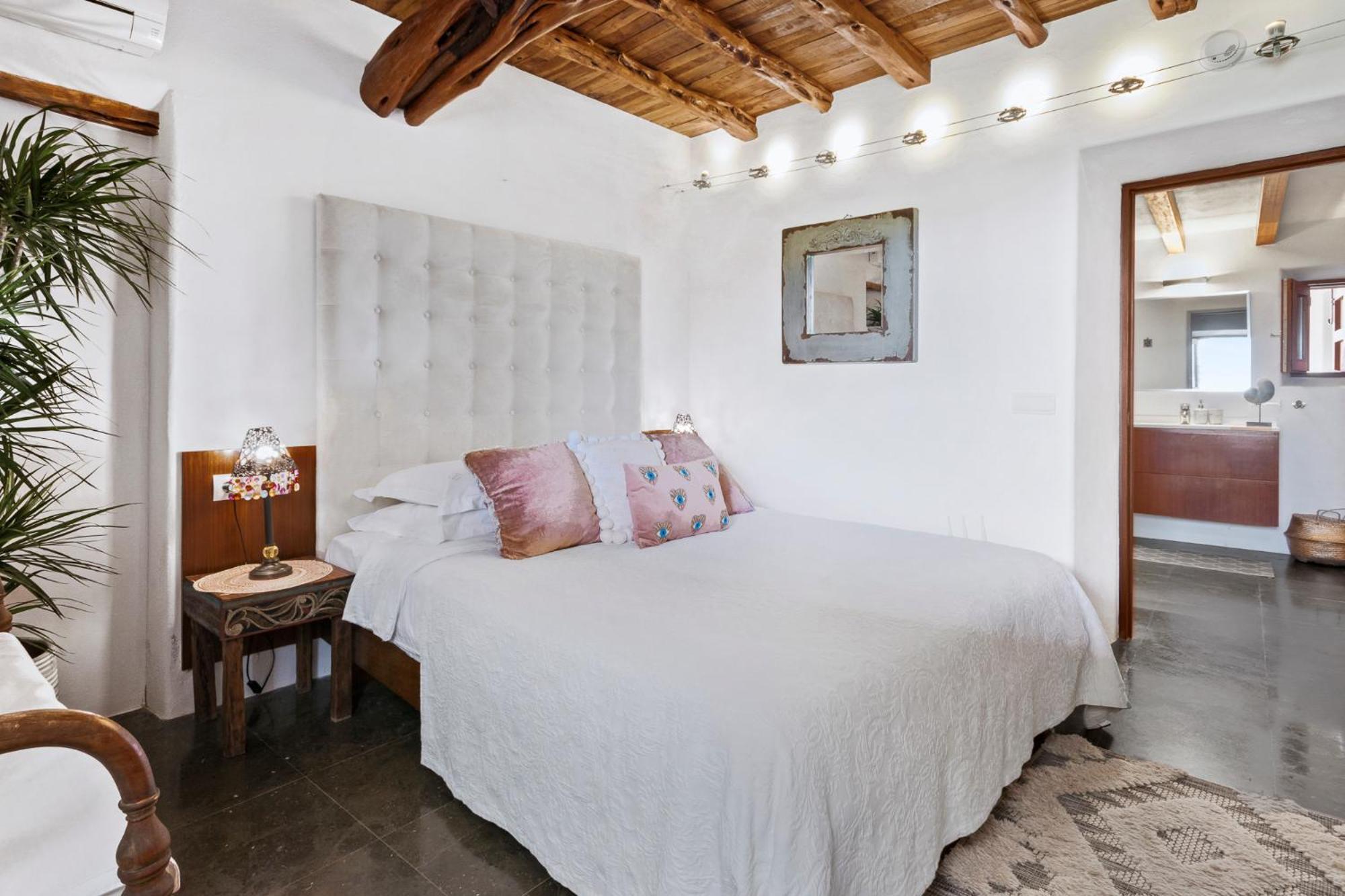 Can Skye Sant Carles de Peralta Room photo